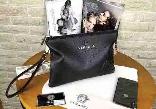 El único bolso para hombre está hecho de piel de vaca original importada y una bolsa de regalo de en
