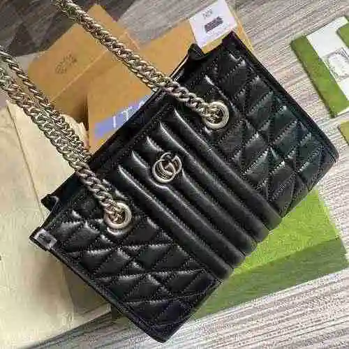 GUCCI Gucci Chain Bag adopta cuero original importado de primer nivel y una versión de réplica de al