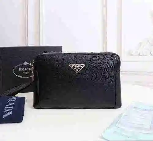 El único bolso para hombre está hecho de piel de vaca original importada y una bolsa de regalo de en