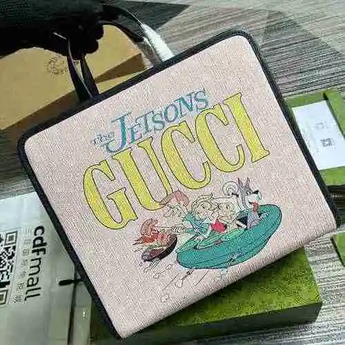El bolso GUCCI Gucci está hecho de material de lona importado, con una bolsa de regalo de entrega de