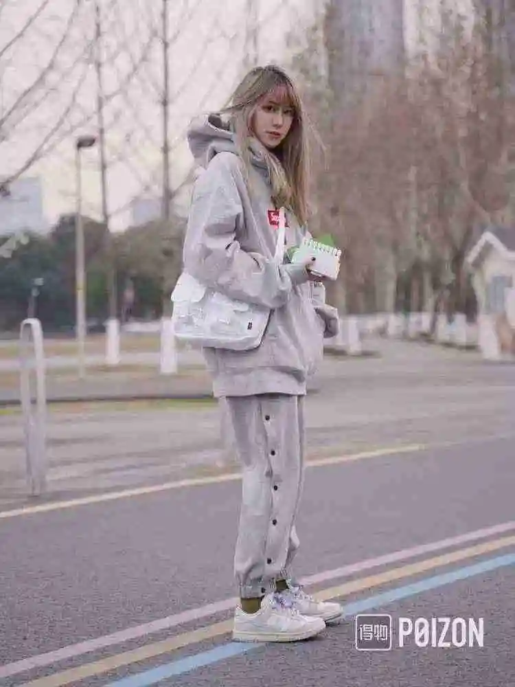 ,