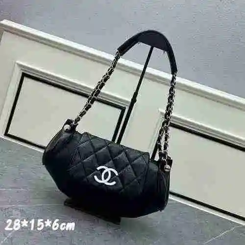 La bolsa para las axilas está hecha de cuero original importado de primer nivel y una versión réplic