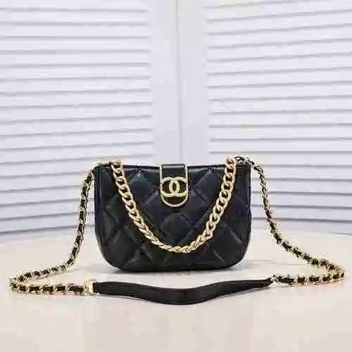 El bolso de cadena está hecho de piel de vaca original importada, con una bolsa de regalo de entrega