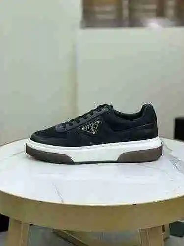Código de calzado Prada para hombre: 0904D30 Talla: 38-44 (45 se puede personalizar)