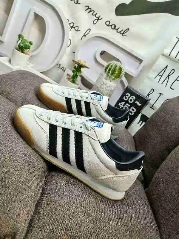 ,