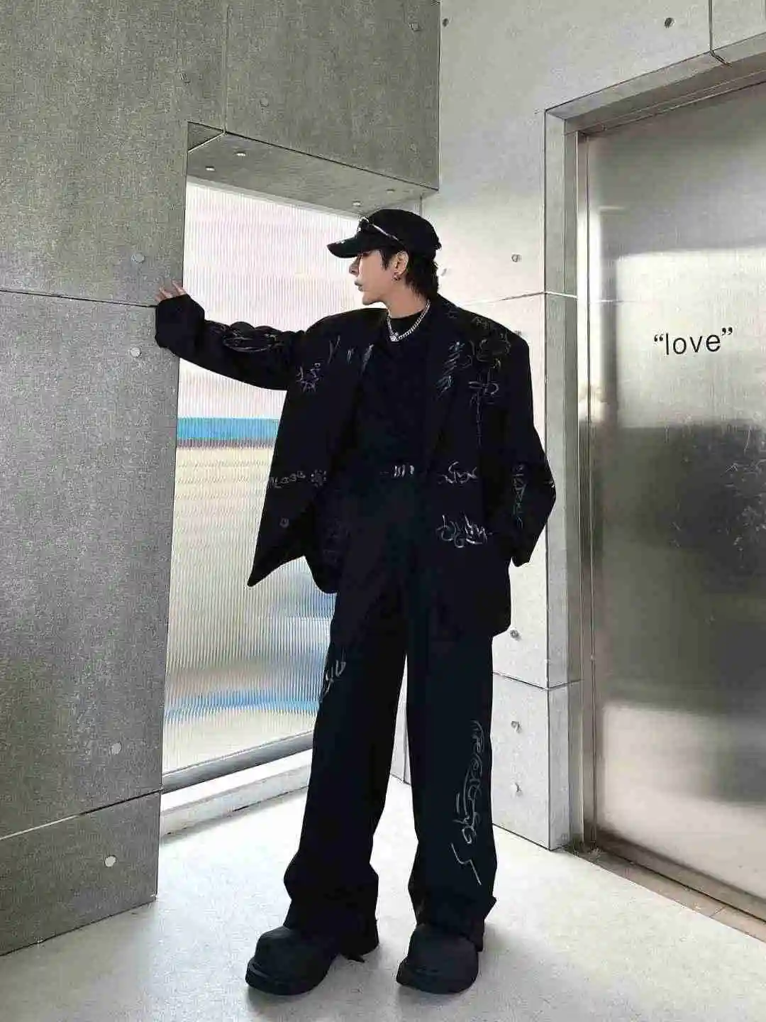 7