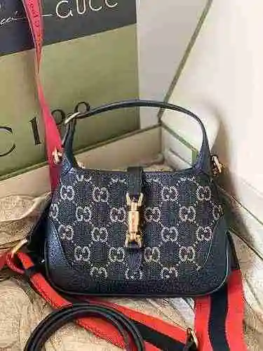 Bolso GUCCI Gucci para axilas hecho de material de lona importado, bolsa de regalo de entrega de alt