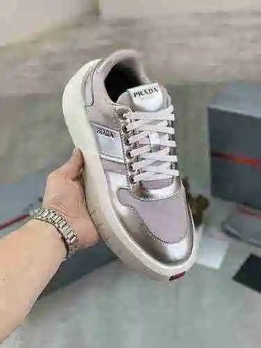 Código de calzado Prada para hombre: 0904C40 Talla: 38-44 (45 se puede personalizar)
