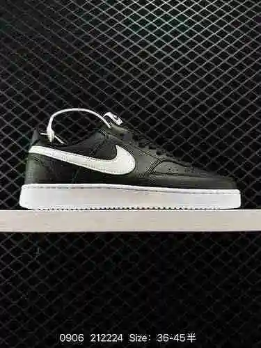 Inspiradas en las tendencias de mediados de los 80, las Nike Court Vision Low son unas zapatillas hí