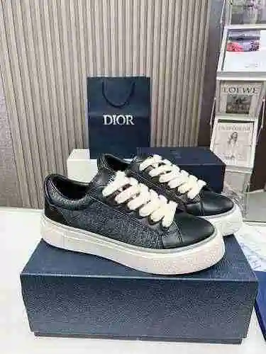 Código Pareja Dior: 0909C00 Talla: Mujer 35-40 (34, 41 personalizado sin devolución y cambio) Hombre