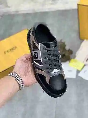 Código de estilo de pareja Fendi: 0809C30 Tamaño: 35-44