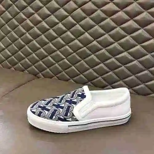 Zapato Burberry Hombre Código: 0906B20 Talla: 38-44