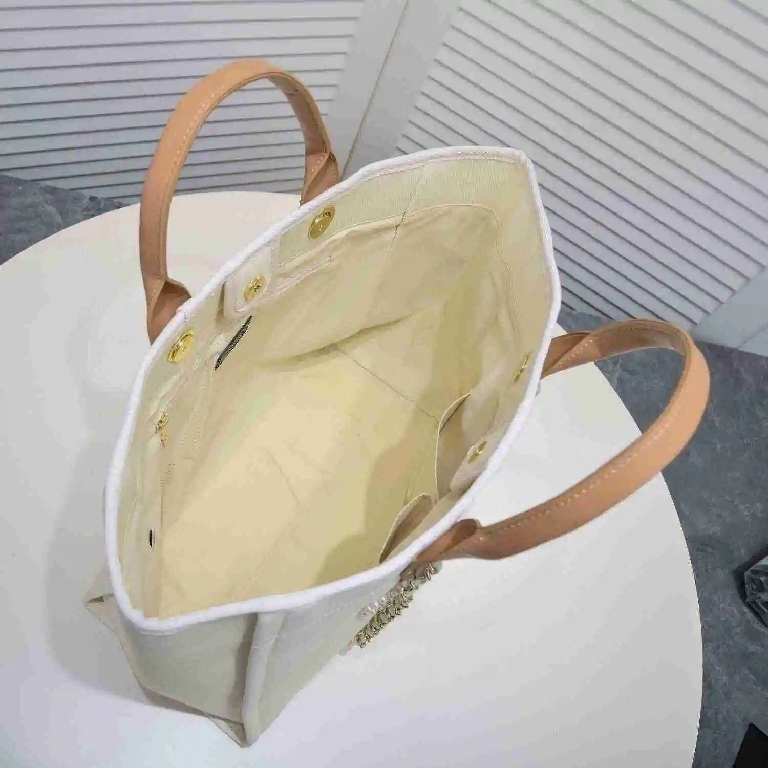 KK02250 (15).webp