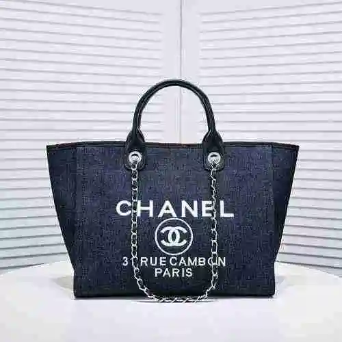 Chanel Bolso de compras de mano Chanel hecho de material de lona importado, bolsa de regalo de entre