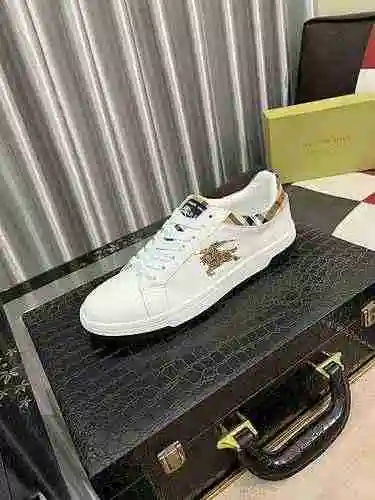 Zapato Burberry Hombre Código: 0909B40 Talla: 38-44