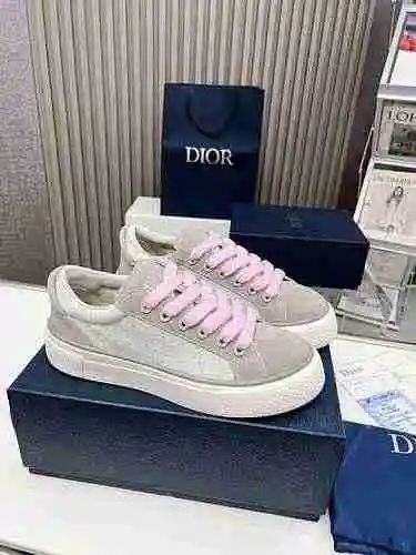 Código Pareja Dior: 0909C00 Talla: Mujer 35-40 (34, 41 personalizado sin devolución y cambio) Hombre