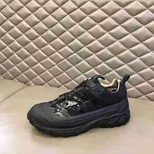 Zapato Burberry Hombre Código: 0906C50 Talla: 38-44
