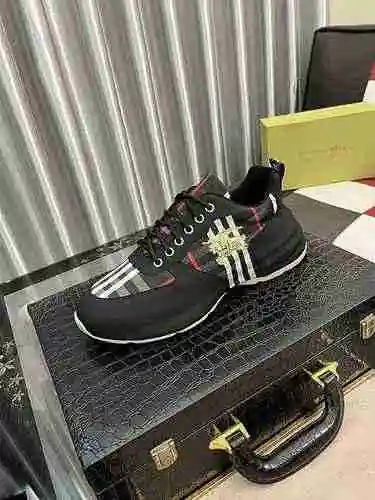 Zapato Burberry Hombre Código: 0909B90 Talla: 38-44