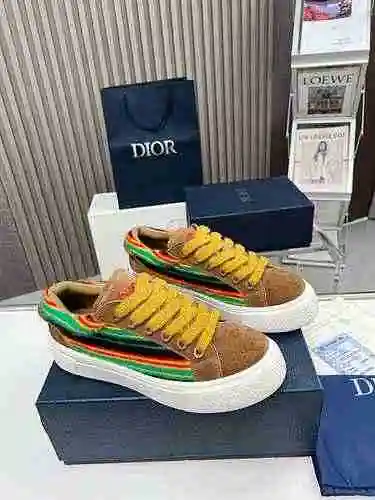 Código Pareja Dior: 0909C00 Talla: Mujer 35-40 (34, 41 personalizado sin devolución y cambio) Hombre