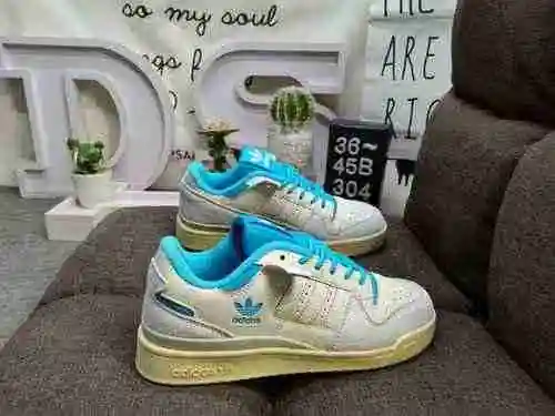 304DAdidas Forum 84 Low low cut versatile trendy casual sports board shoes. Based on the appearance 