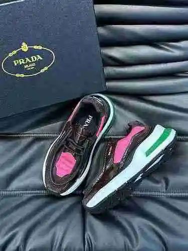 Marca Prada Co * Código de calzado para hombre: 0906C80 Talla: 38-44