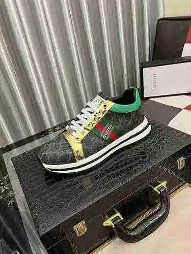 Código de zapato de hombre GUCCI: 0909B50 Talla: 38-44