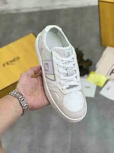 Código de estilo de pareja Fendi: 0809C30 Tamaño: 35-44