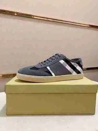 Zapato Burberry Hombre Código: 0910B30 Talla: 38-44