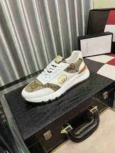 Código de zapato de hombre GUCCI: 0909B50 Talla: 38-44