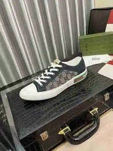 Código de zapato de hombre GUCCI: 0909B50 Talla: 38-44
