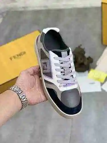 Código de estilo de pareja Fendi: 0809C30 Tamaño: 35-44