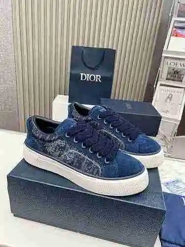 Código Pareja Dior: 0909C00 Talla: Mujer 35-40 (34, 41 personalizado sin devolución y cambio) Hombre