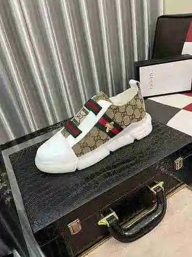 Código de zapato de hombre GUCCI: 0909B50 Talla: 38-44