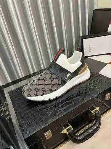 Zapato GUCCI para hombre Código: 0908B50 Talla: 38-44