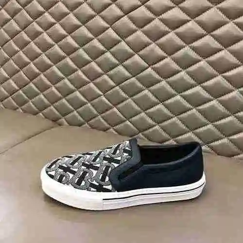 Zapato Burberry Hombre Código: 0906B20 Talla: 38-44