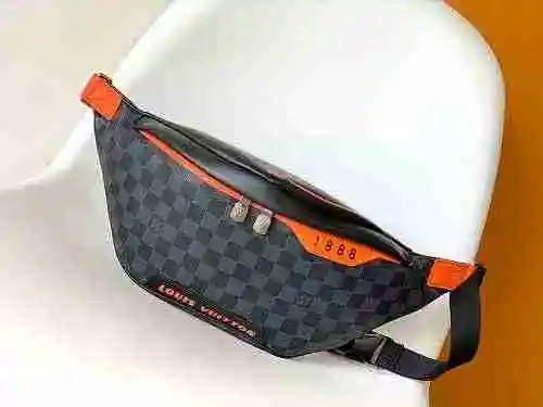 La riñonera exclusiva para hombre LV está hecha de cuero original importado de primera calidad con u