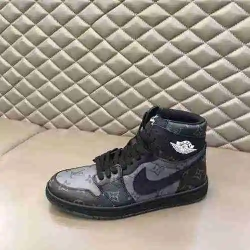 Marca LV Co * Código de calzado para hombre: 0906B70 Talla: 38-44
