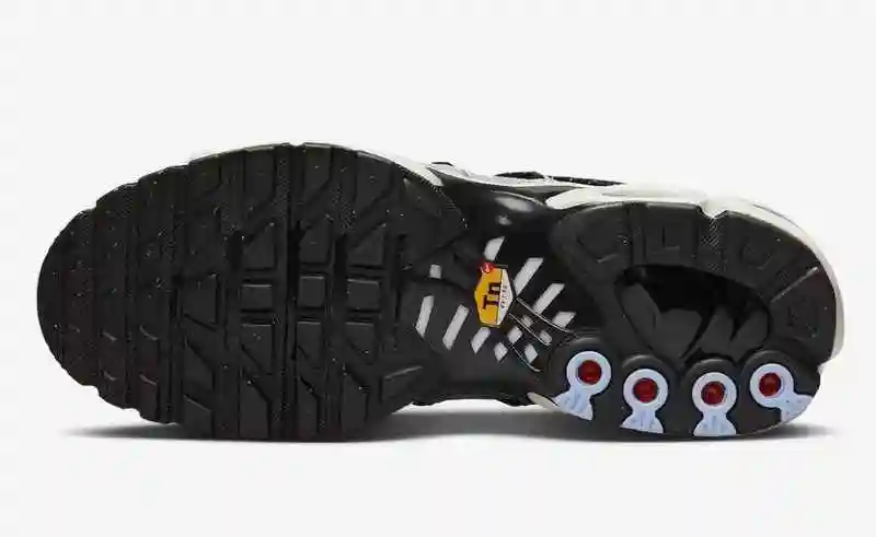 Nike Air Max Plus FD0670-001 40-46 (1).webp