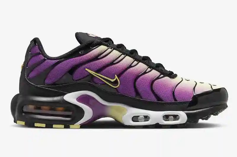 Nike-Air-Max-Plus-FN3485-001-Release-Date-2.webp