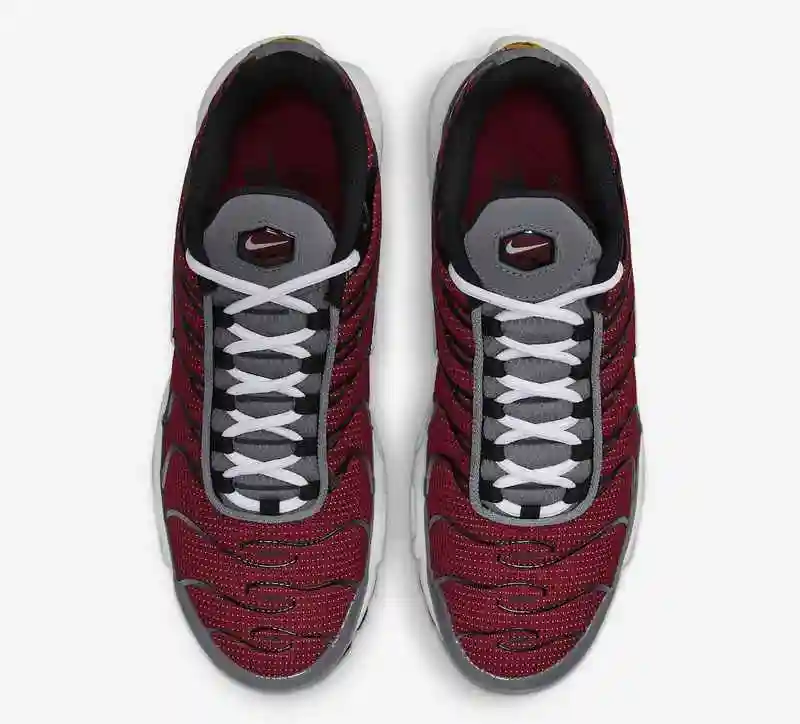 Nike-Air-Max-Plus-Red-Grey-White-DQ3983-600-Release-Date-3.webp