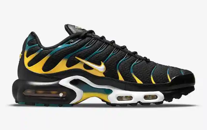 Nike-Air-Max-Plus-DH4776-001-Release-Date-2.webp