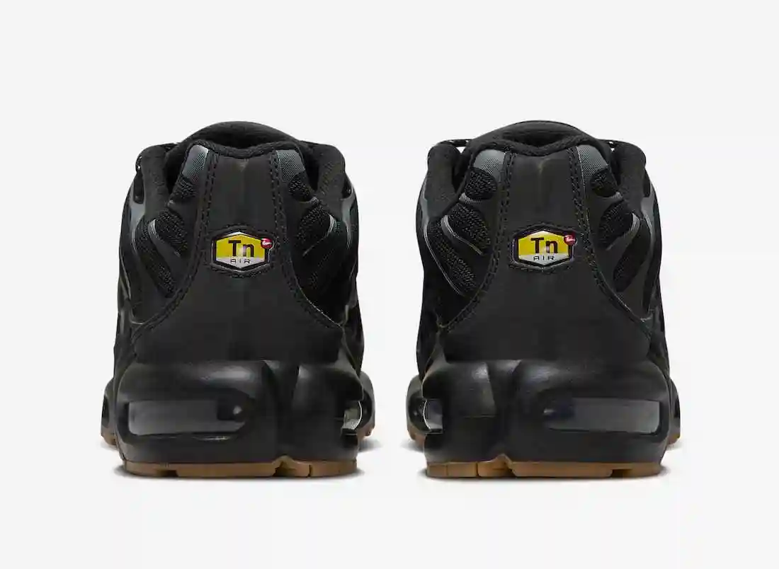 Nike-Air-Max-Plus-Black-Gum-FV0385-001-5.webp