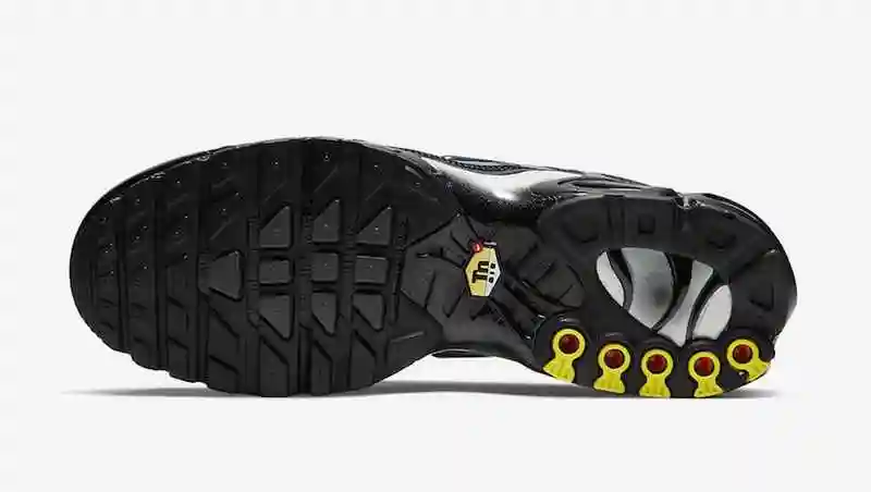 Nike-Air-Max-Plus-Black-Navy-852630-042-Release-Date-1.webp