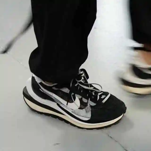 o_1e7sfd4pm1p7r1j3h15v61lktvkav.webp