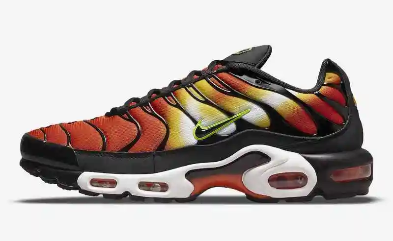 Nike-Air-Max-Plus-Sunset-Gradient-DR8581-800-Release-Date.webp