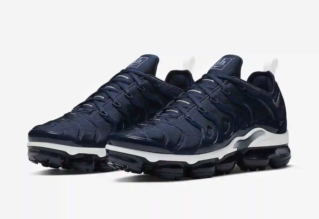 Nike-Air-VaporMax-Plus-Midnight-Navy-DH0611-400-Release-Date-1.webp