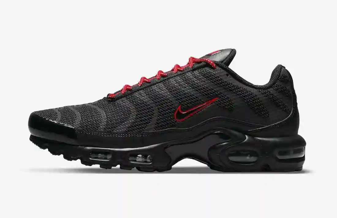 Nike Air Max Plus “Black Reflective”DN7997-001 40-46 (2).webp