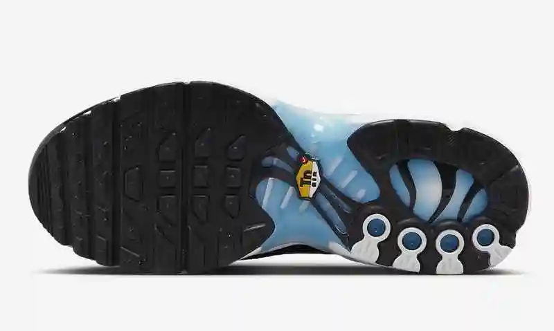 Nike-Air-Max-Plus-Ice-FD9767-100-Release-Date-1.webp