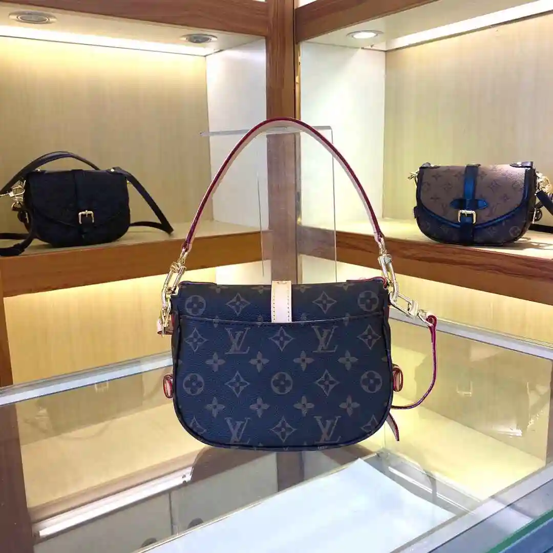 KK02050 (18).webp