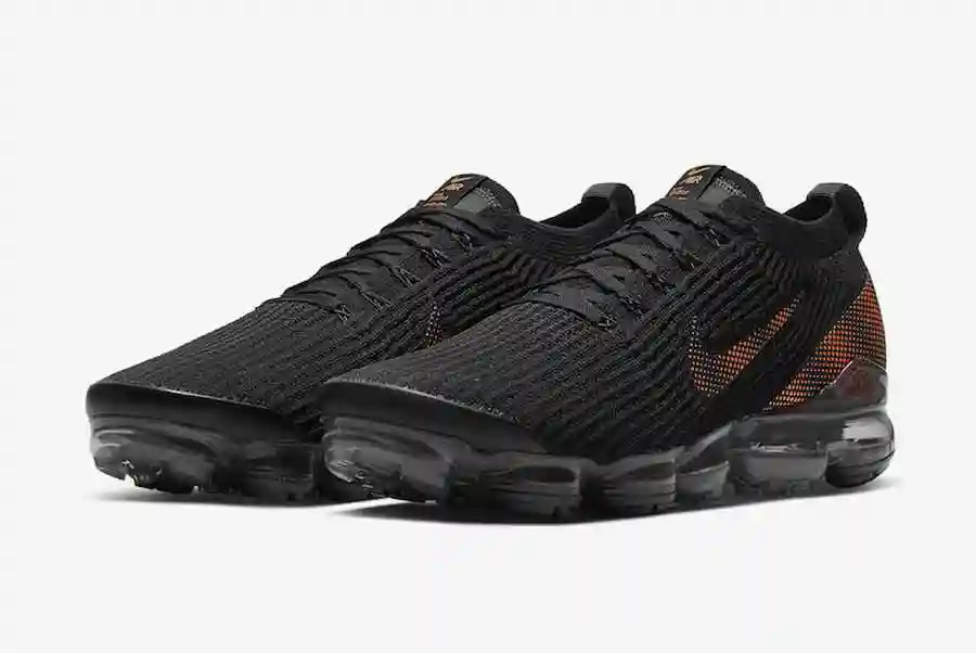 Nike-Air-VaporMax-3.0-Black-Total-Orange-CU1926-001-Release-Date-4.webp